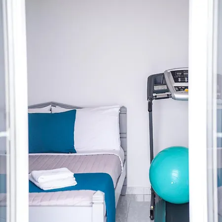 Anna With Panoramic Sea Views *